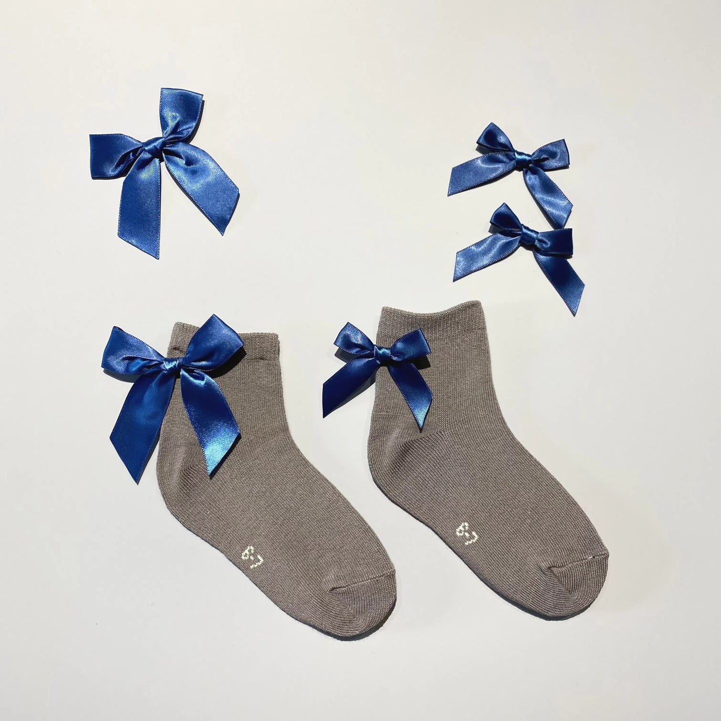 Pressure Sensors Transmitters Anti-Slip Girls' Socks with Custom Design Ribbons for Children